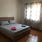 Sunrise Hotel *
